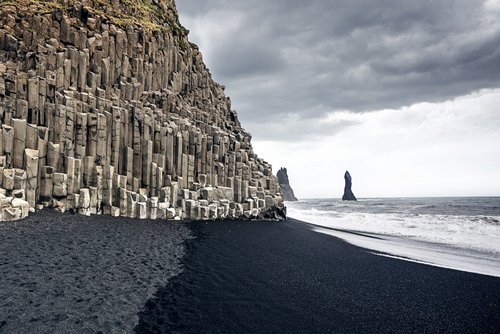 Reynisfjara-stranden i det sydlige Island